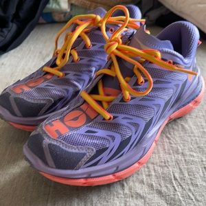 HOKA speedgoat size 5